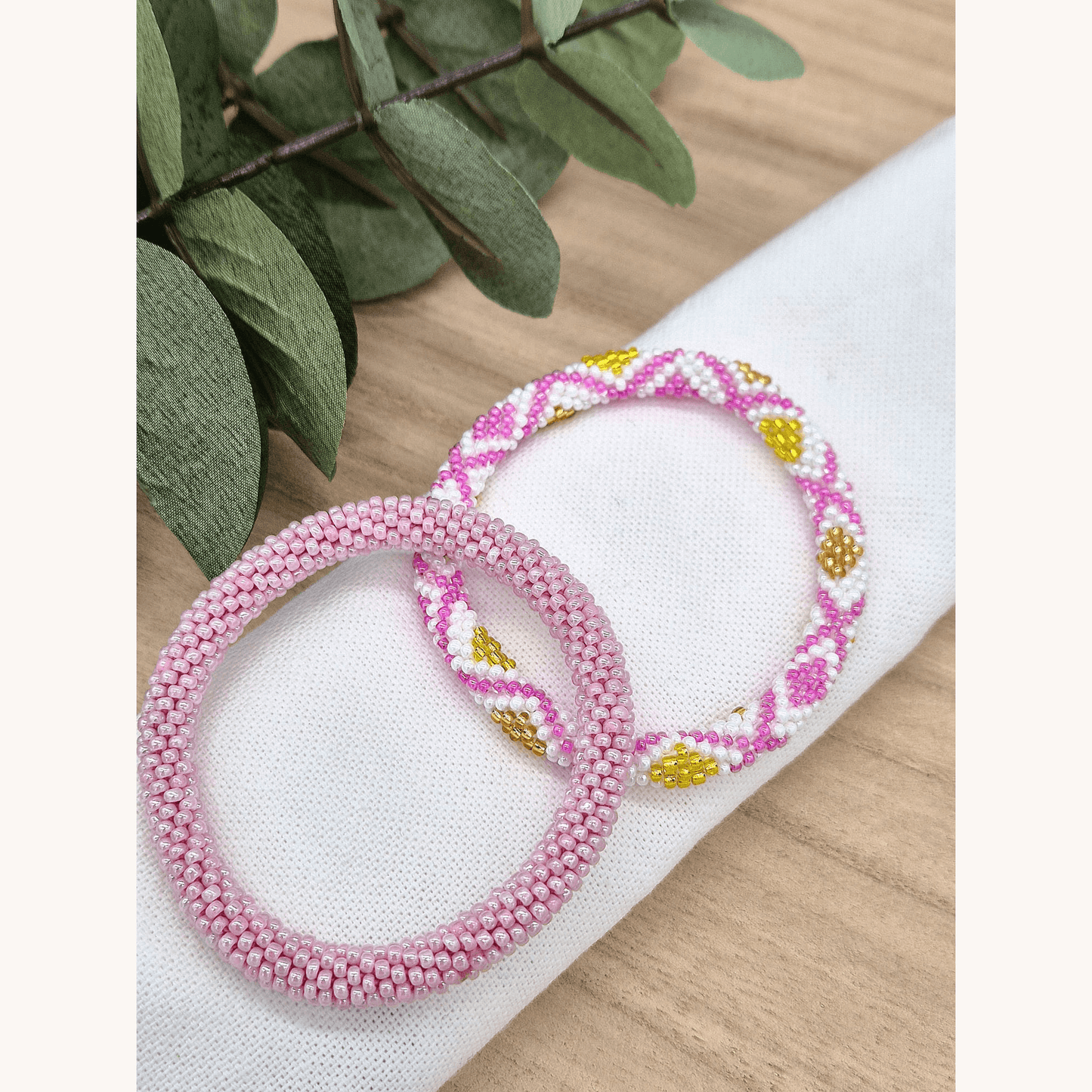 Nepalesisches Armband – Zartes Pink