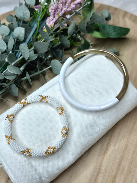 Nepal-Armband weißes Büffelhorn, Unikat, nachhaltiges Geschenk, Malohana