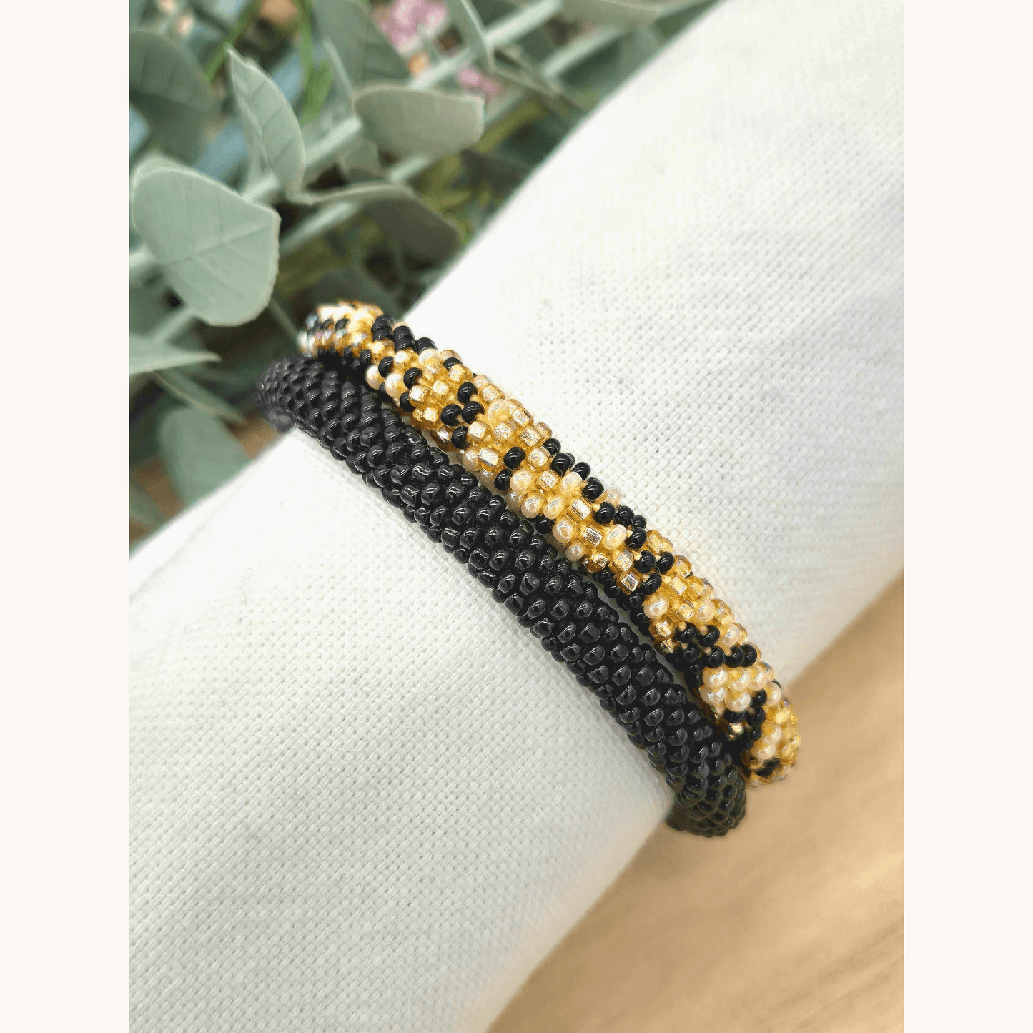 Nepalesisches Armband DUO – Schwarz & Gold