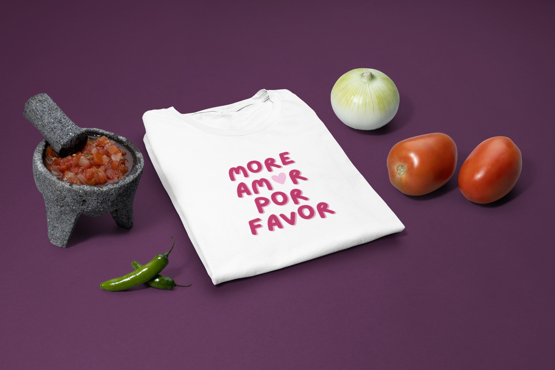 „More Amor, Por Favor“ Statement-Shirt mit Herz, Solo-Ansicht in Weiß, Liebe zeigen, Malohana