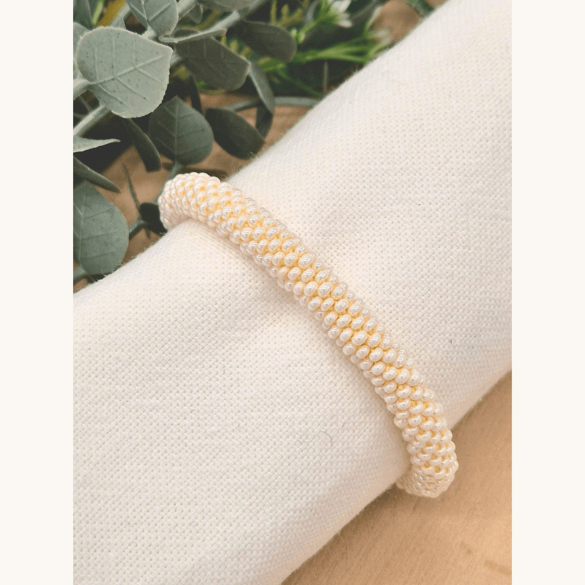 Nepalesisches Armband – Creme - Malohana