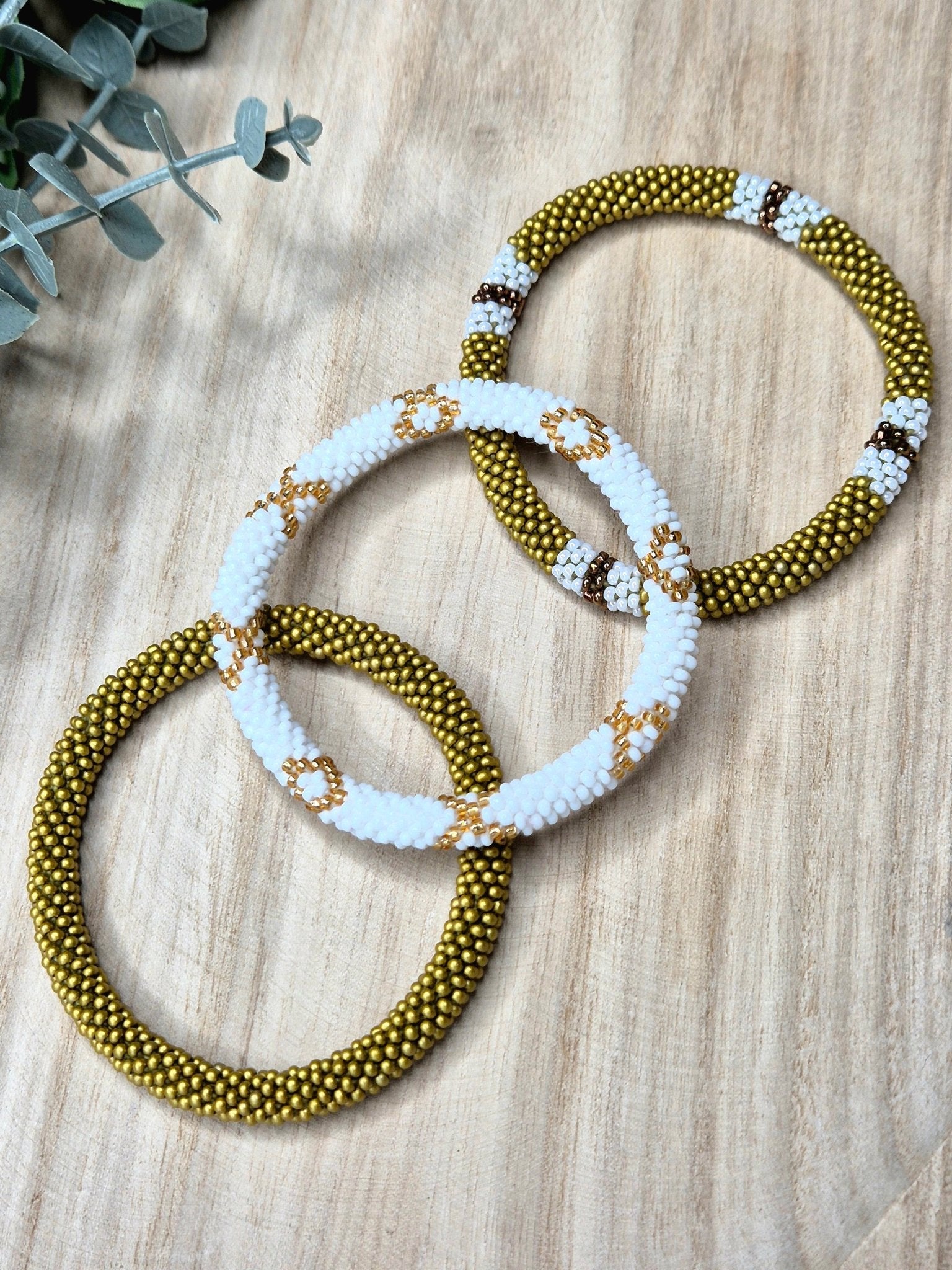 Nepalesisches Armband – Gold/Weiss - Malohana