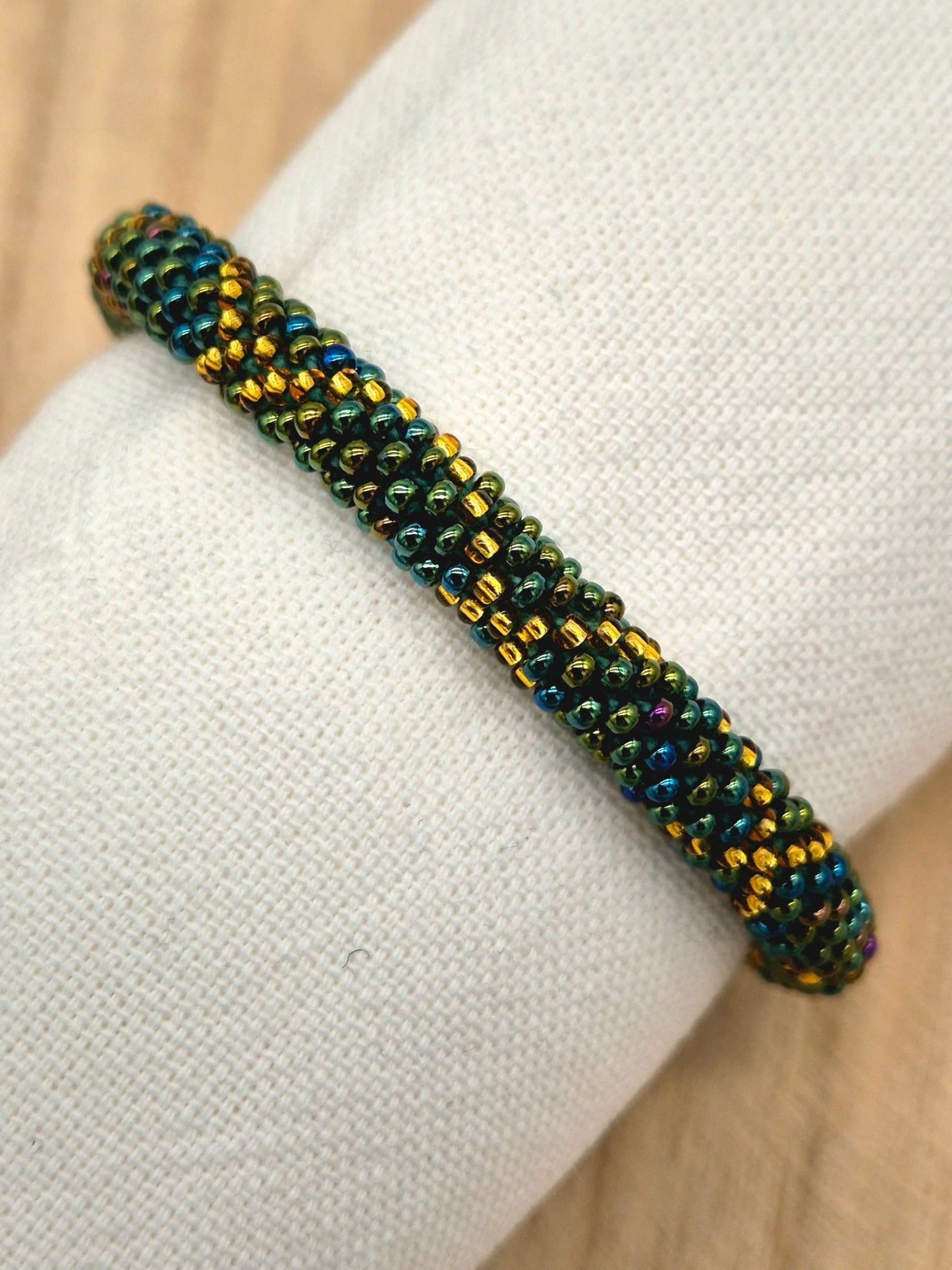 Nepalesisches Armband – Gruen/Blau/Gold - Malohana
