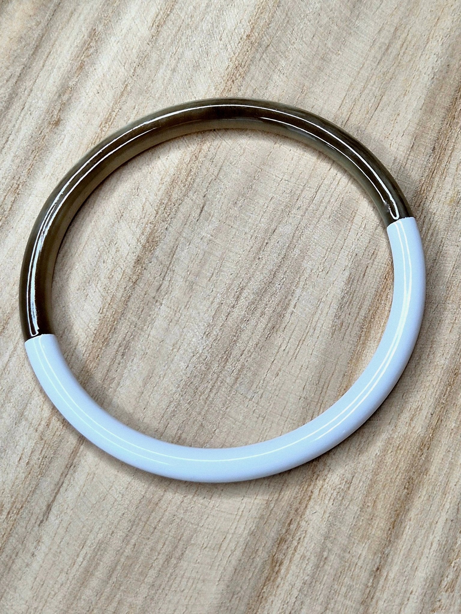 Nepalesisches Armband – Weisses Bueffelhorn - Malohana